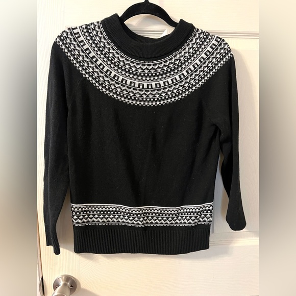 GAP Sweaters - GAP Fair Isle Black and White Women's Sweater Size XS